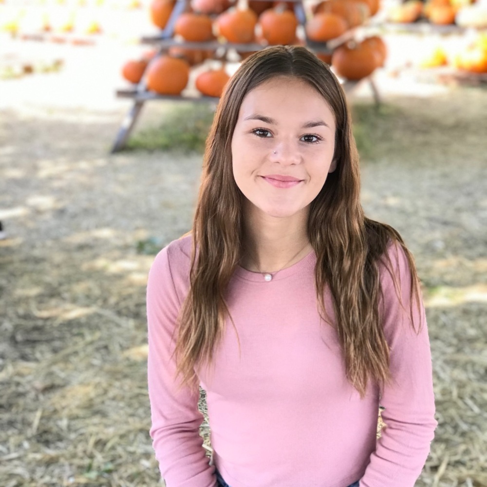 Meet your Posher, Crystal